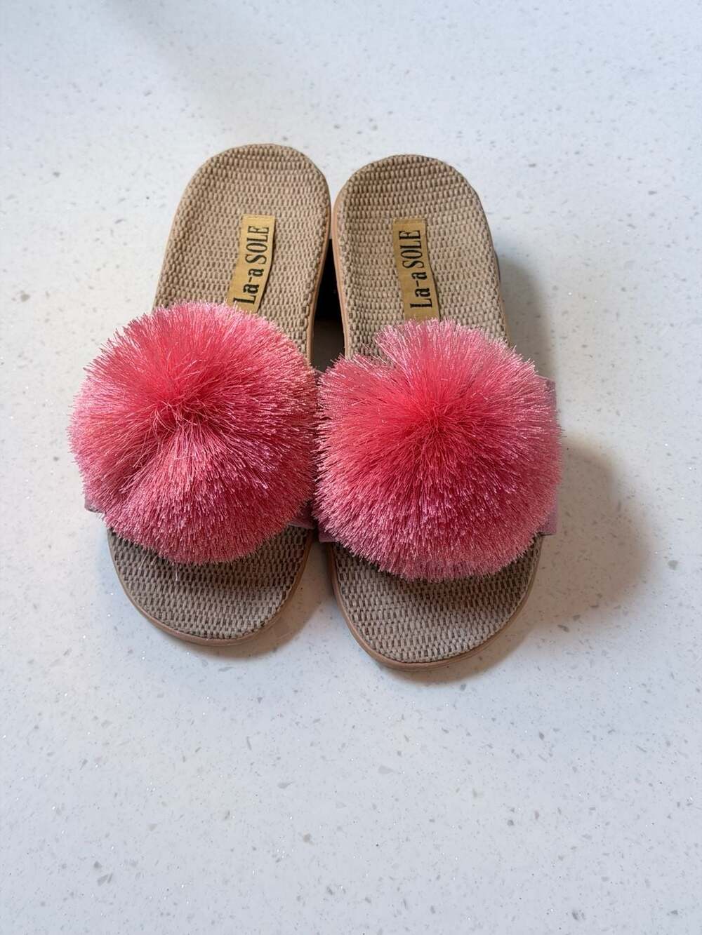 Pom Pom Slides – Fuchsia